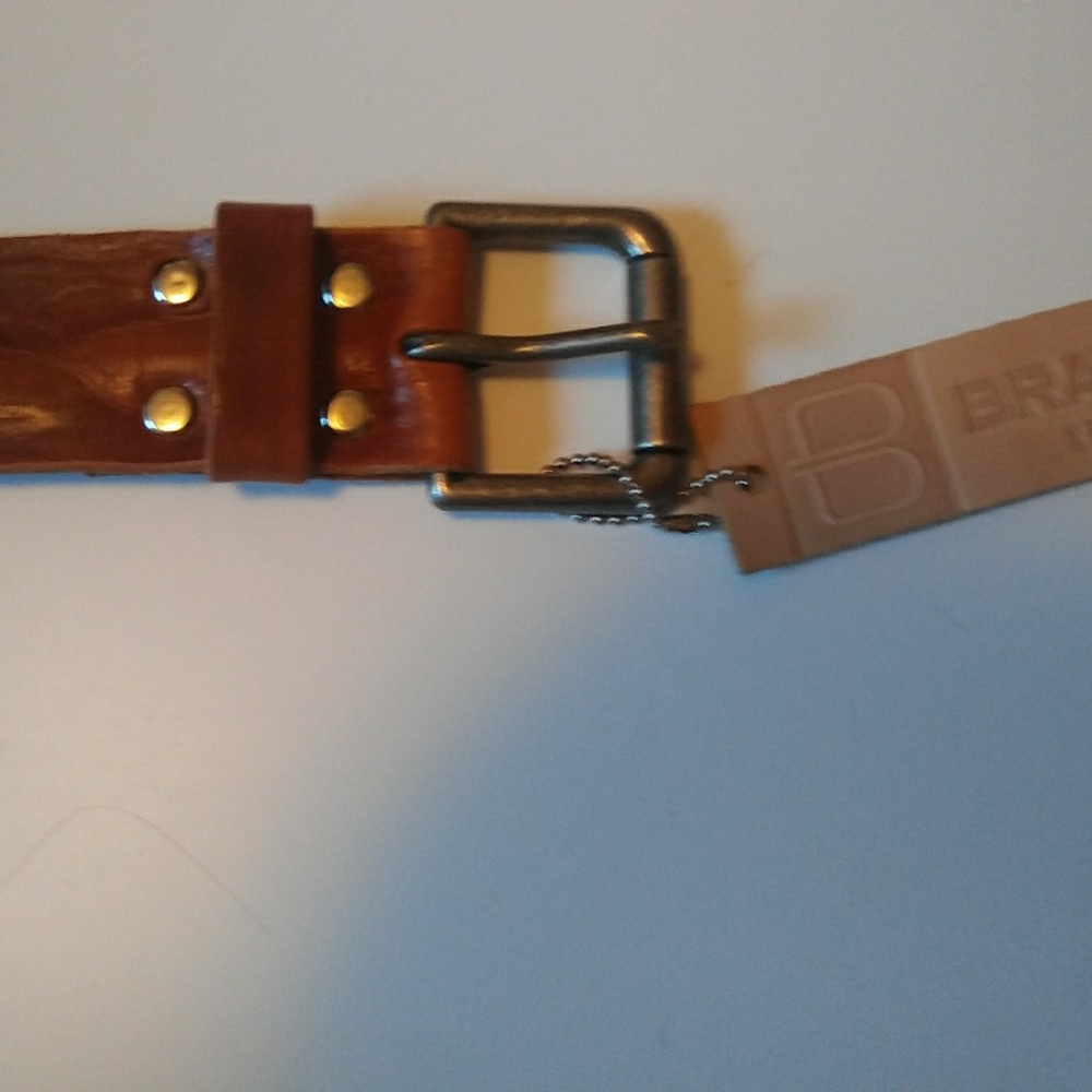 Brave Leather size small men's belt. NWT!